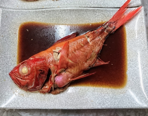 ご夕食は伊勢海老・アワビ入り海鮮船盛つき　二食付きプラン